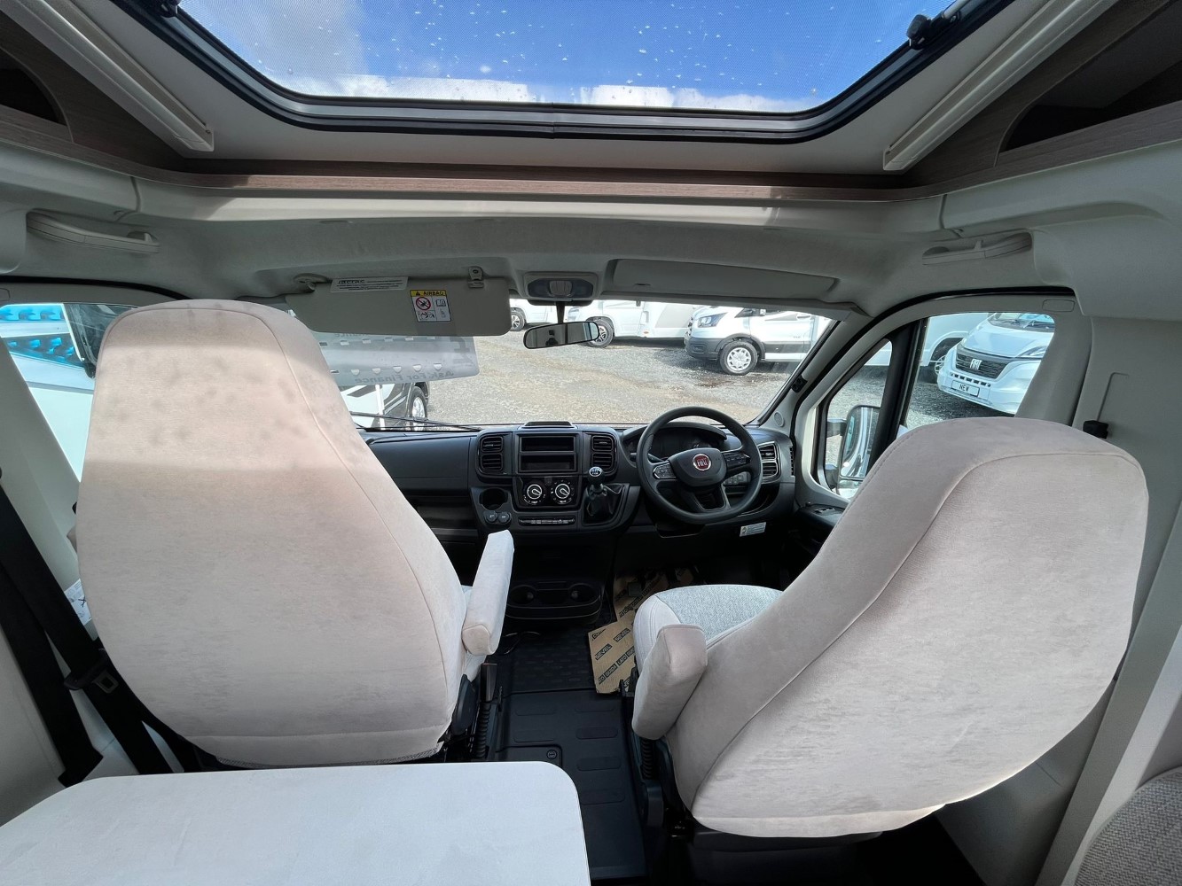 New Carado V132 Pro Van